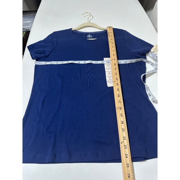 St. Johns Bay Petite Crew-Neck Essential Tee L short Sleeve NWT - Picture 3 of 5
